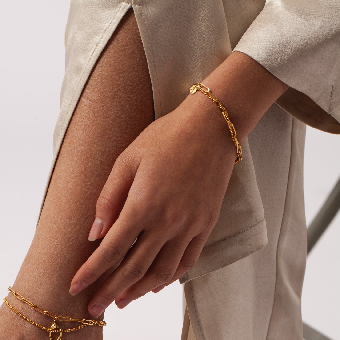 Jacqueline - Gold Vermeil Handwear