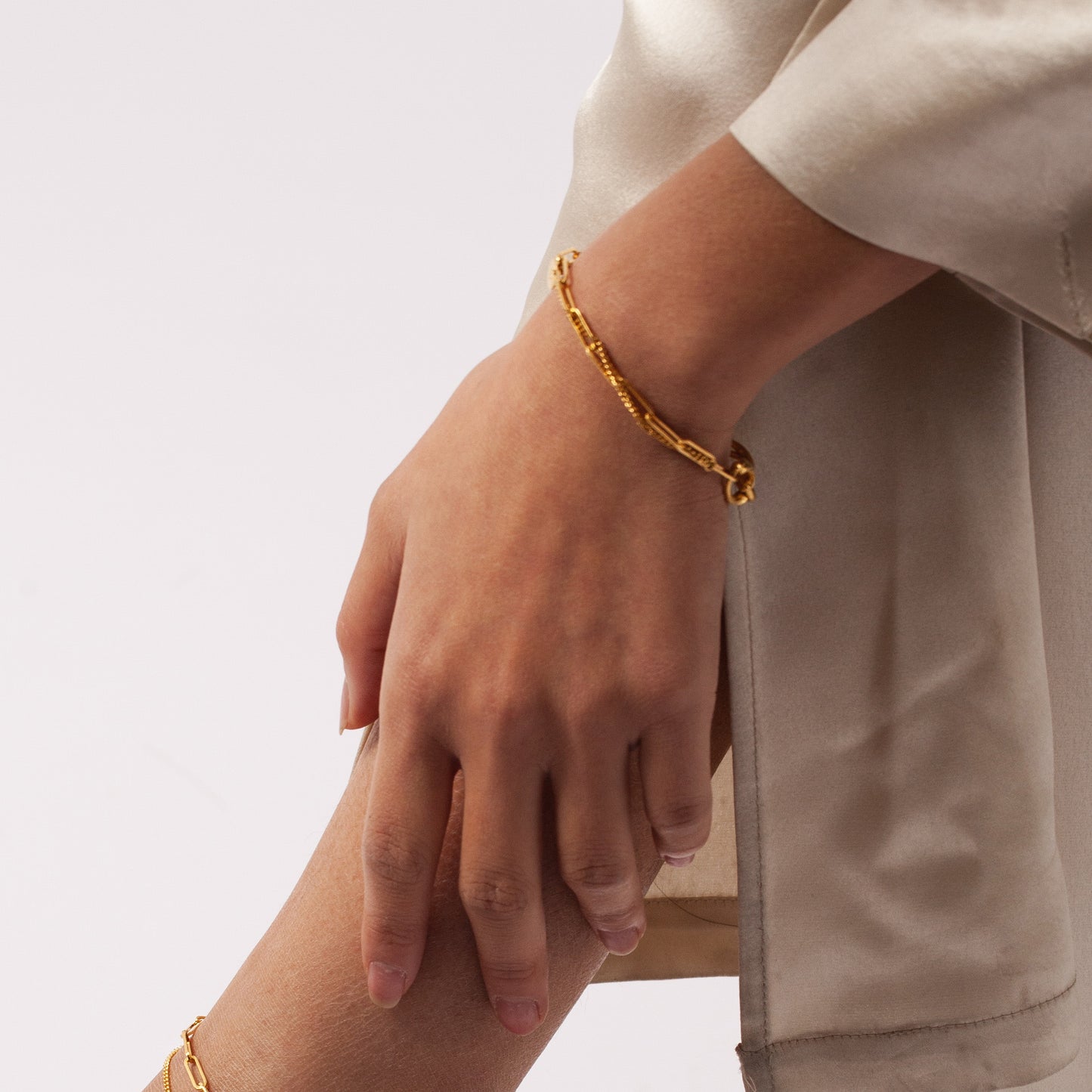 Jacqueline - Gold Vermeil Handwear