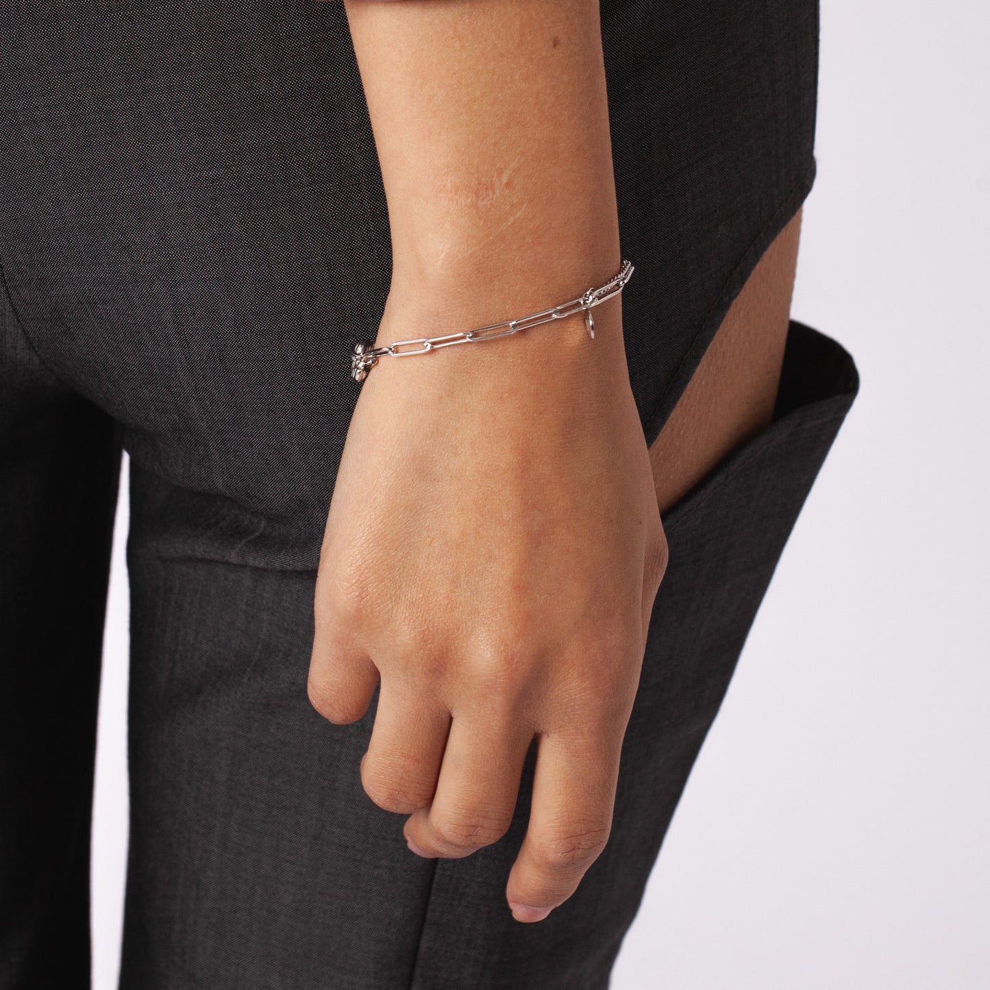 Jacqueline - Gold Vermeil Handwear
