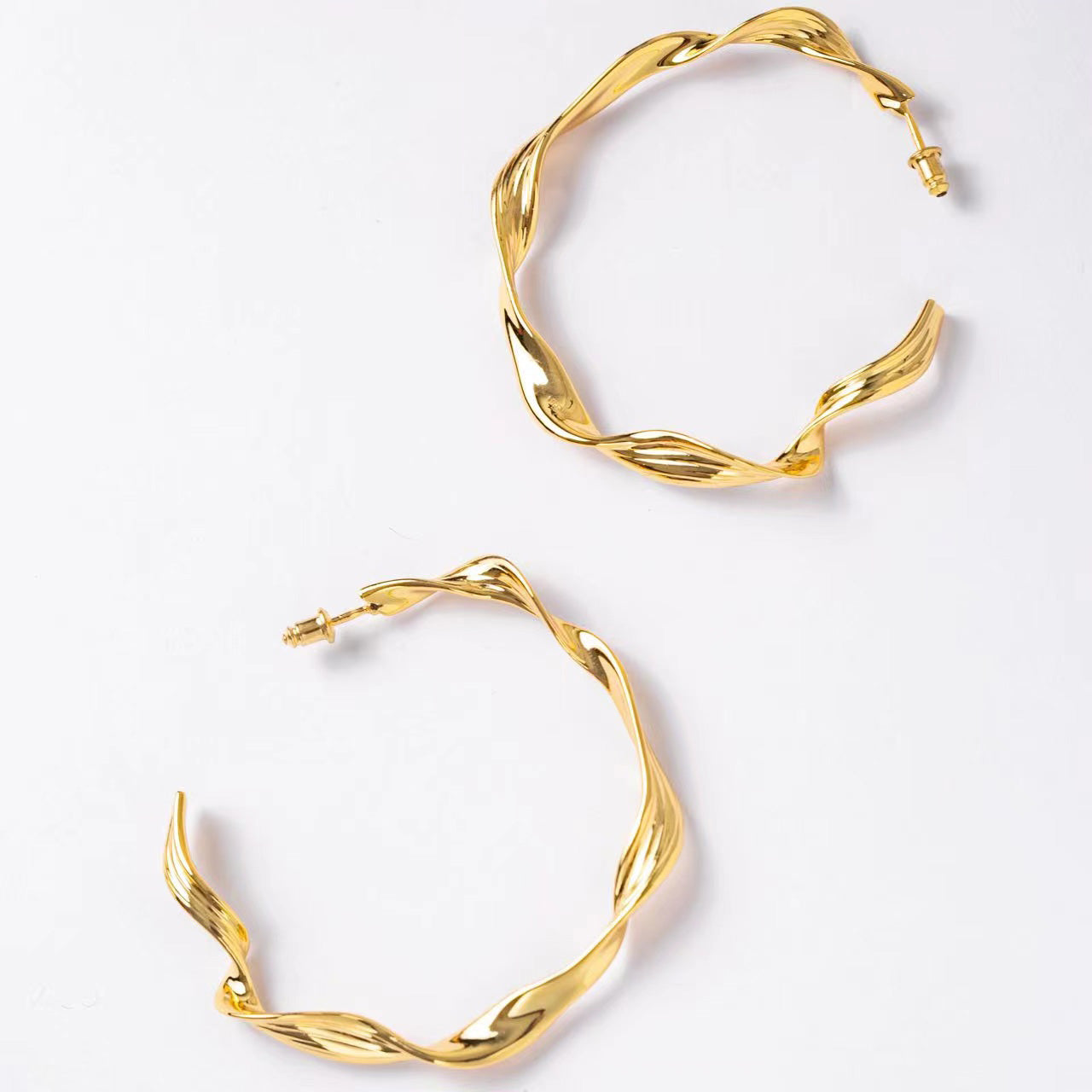 TWIST#2 Gold-Plated Earring / Pair