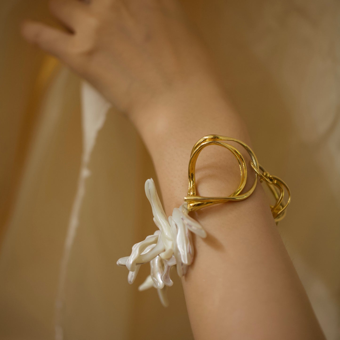 Eudora - Gold Vermeil Handwear
