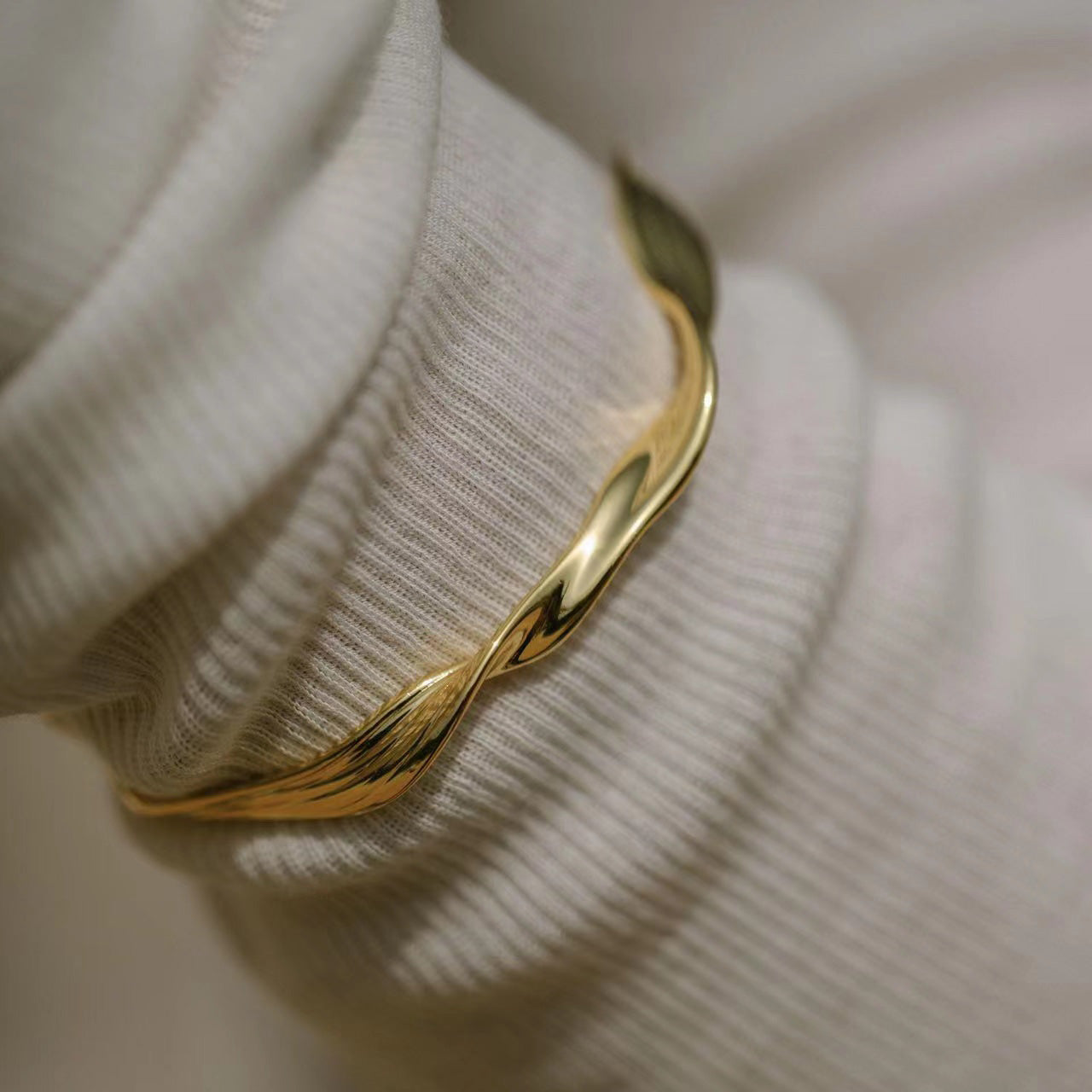 TWIST#3 Gold Vermeil Handwear