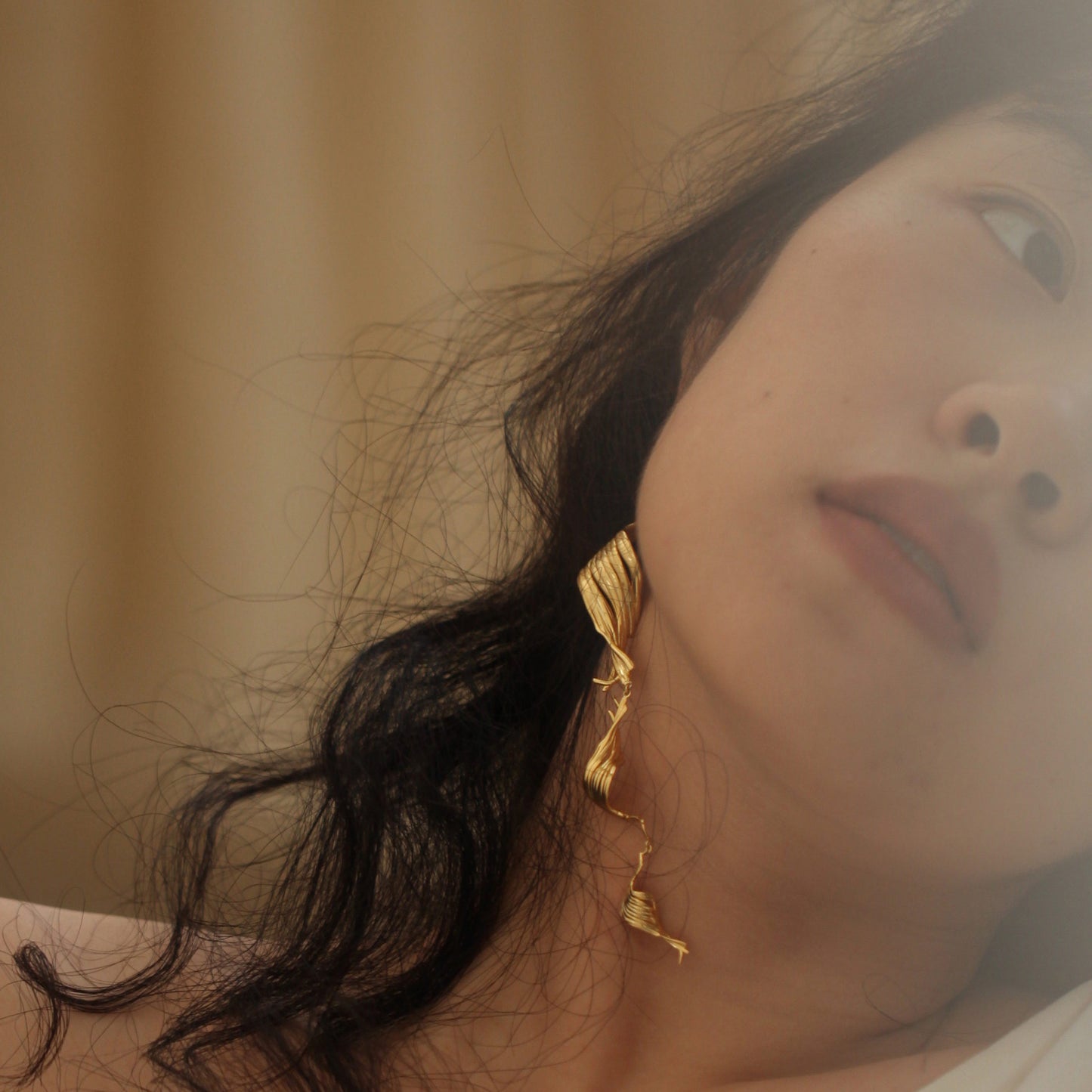 Iris - Gold Vermeil Ear-drop / Piece