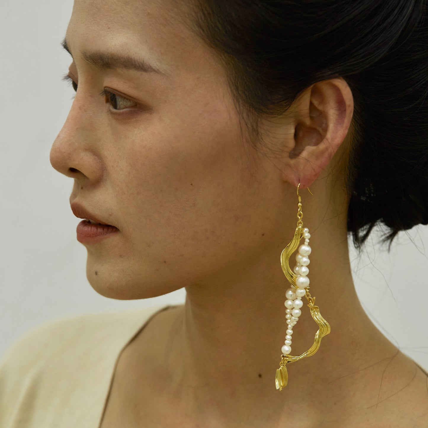 Vivian - Gold Vermeil Earring / Piece