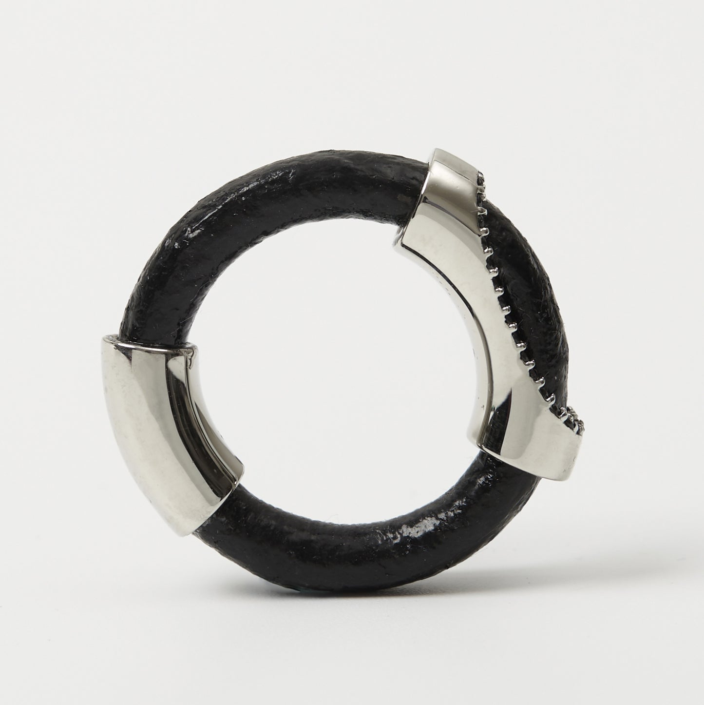 METALWARE #02 Leather Ring